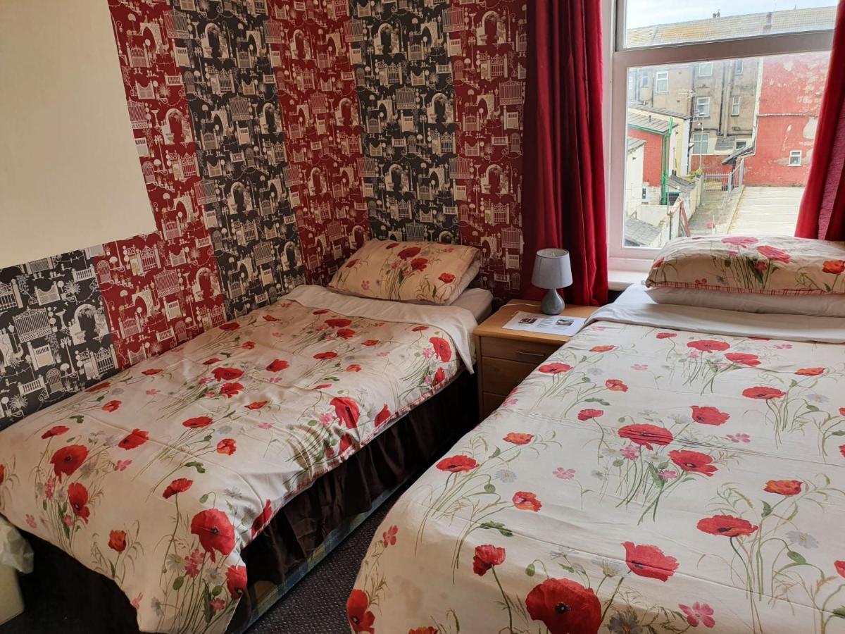 Foxhall Village Guest House Blackpool Exterior photo