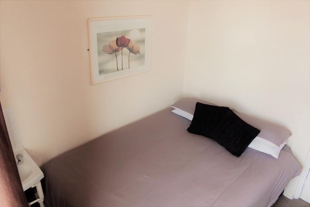 Foxhall Village Guest House Blackpool Exterior photo